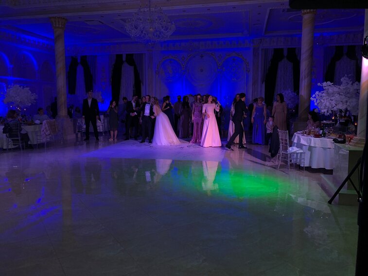 Конкурсы от ведущего на свадьбе в Екатерининском дворце. Организация мероприятия МузПрокат.