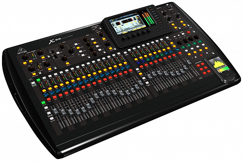 Цифровой микшерный пульт  Behringer X32 взять в аренду